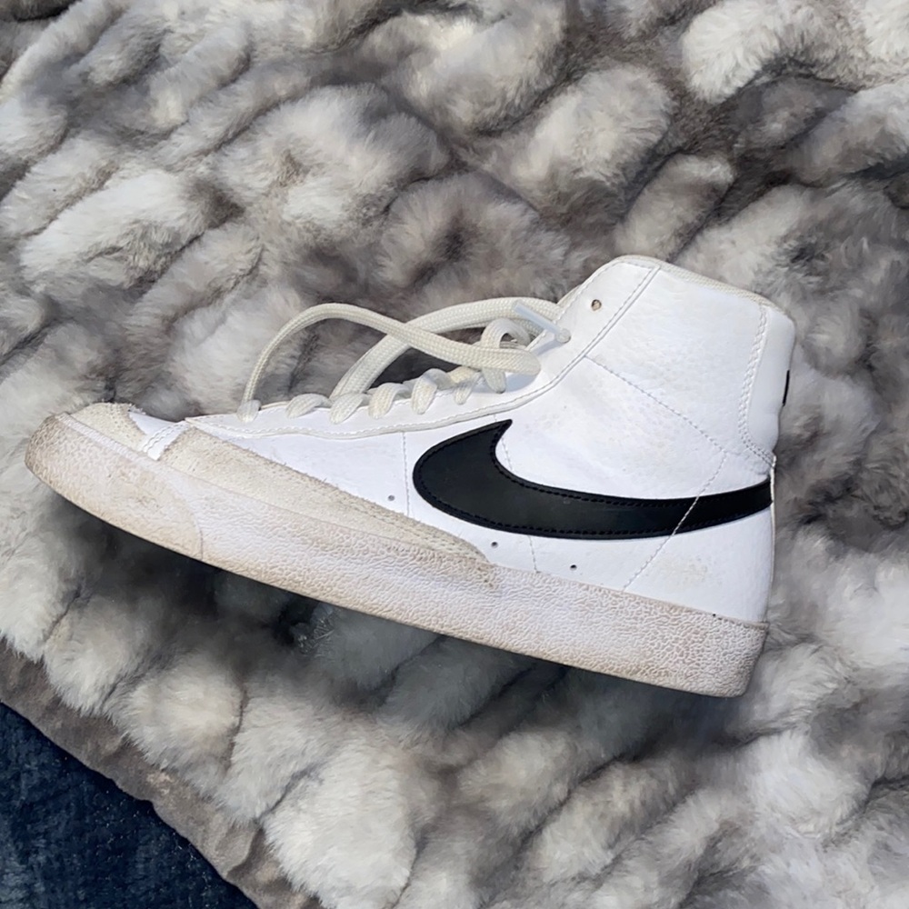 Nike shoes